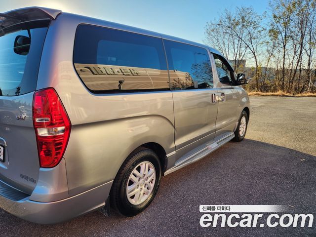 Hyundai Grand Starex 2018