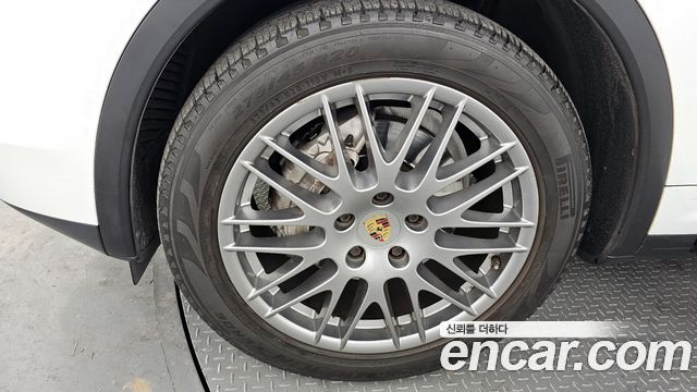 Porsche Cayenne 2016