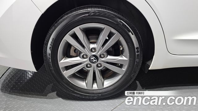 Hyundai Аванте АД 2016