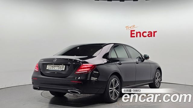 Mercedes-Benz Е-Класс W213 2020