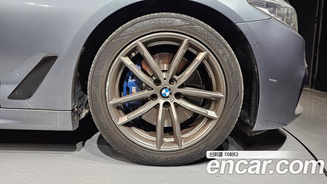 BMW 5 Series (G30) 2018