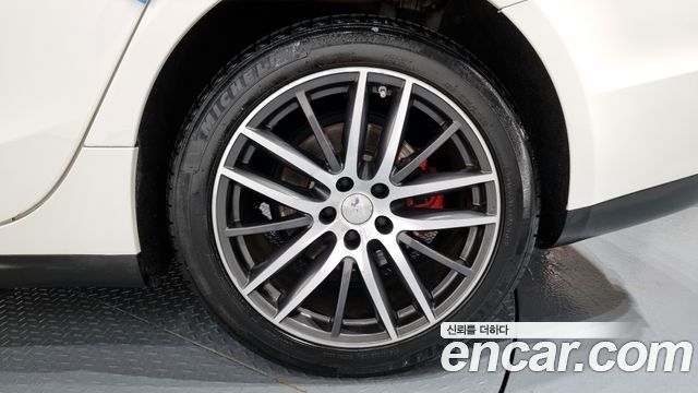 Maserati Гибли 2016