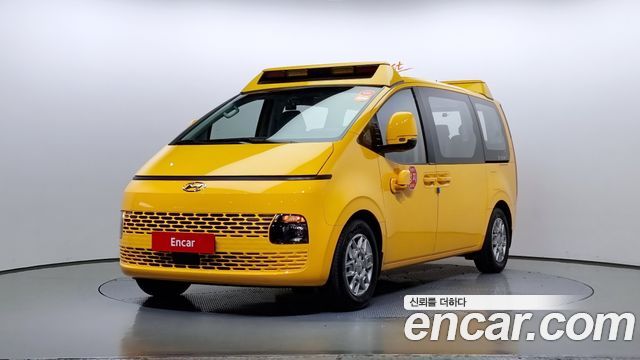 Hyundai Стария 2023