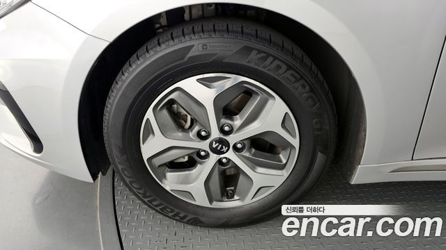 Kia Новый гибрид K5 второго поколения 2019