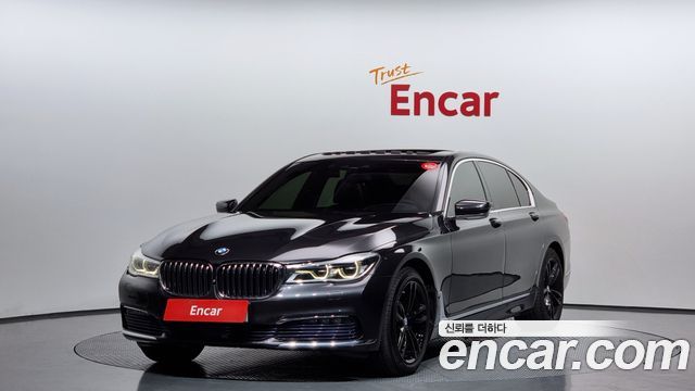 BMW 7 серия (G11) 2016