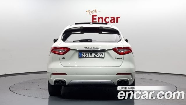 Maserati Леванте 2017