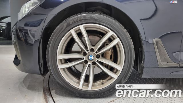 BMW 7 серия (G11) 2017