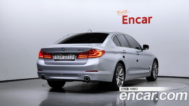 BMW 5 серия (G30) 2019