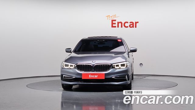 BMW 5 серия (G30) 2019