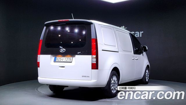 Hyundai Staria 2022