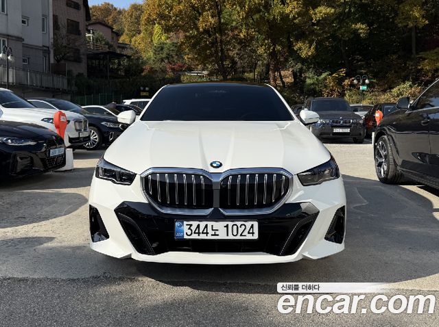 BMW 5 серия (G60) 2024