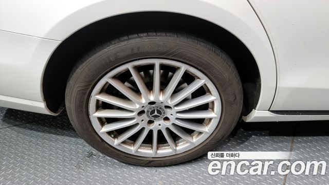 Mercedes-Benz Е-Класс W213 2023