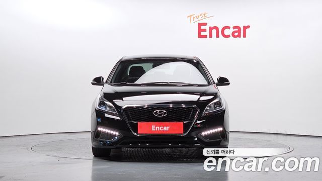 Hyundai YF Sonata Hybrid 2016