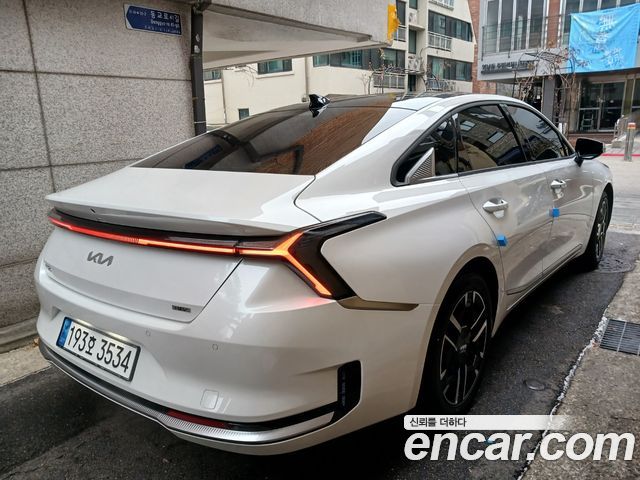 Kia Новый гибрид K8 2025