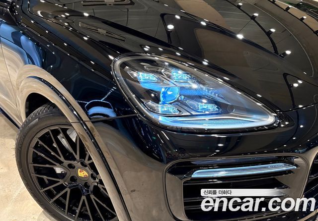 Porsche Cayenne (PO536) 2020