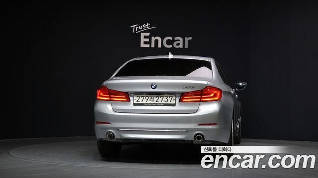 BMW 5 серия (G30) 2020