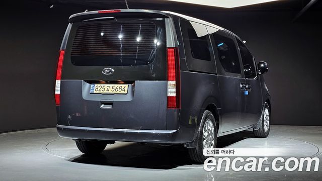 Hyundai Staria 2022