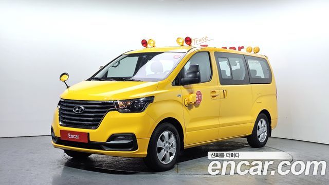 Hyundai Grand Starex 2021