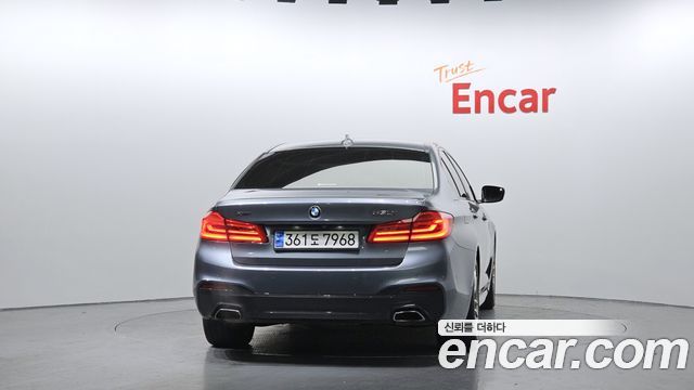 BMW 5 серия (G30) 2017