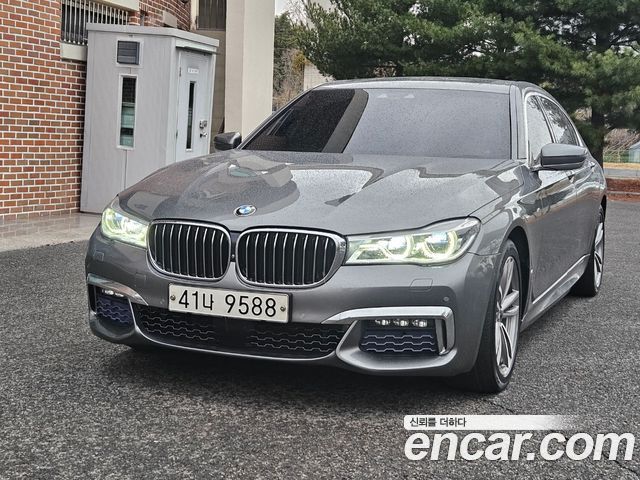 BMW 7 серия (G11) 2017
