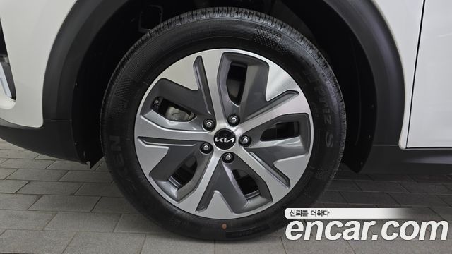 Kia ниро плюс 2023