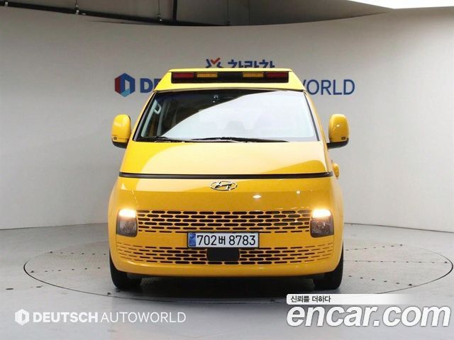 Hyundai Staria 2024
