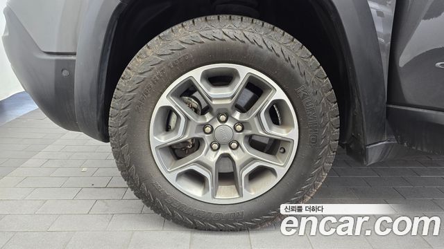 Jeep Чероки (КЛ) 2020