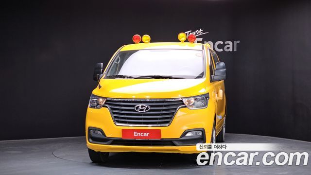 Hyundai Grand Starex 2021