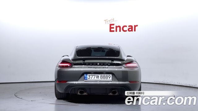 Porsche 718 Cayman 2021