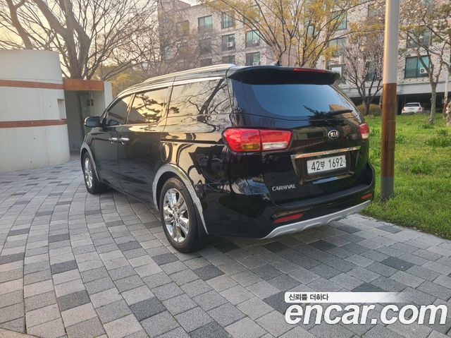 Kia Совершенно новый карнавал 2017