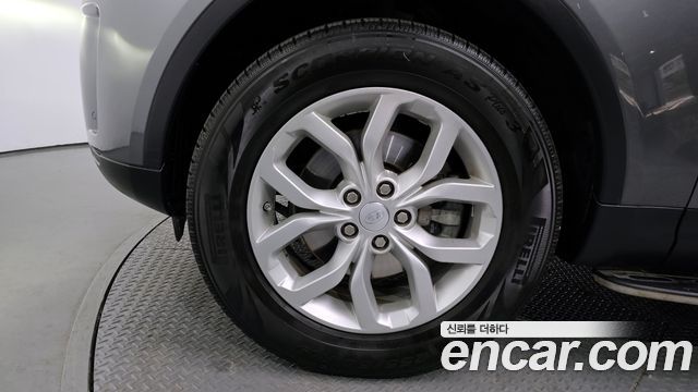 Land Rover открытие 5 2018