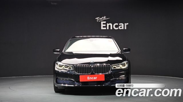 BMW 7 серия (G11) 2016