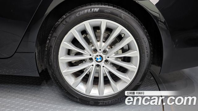 BMW 5 Series (G30) 2018