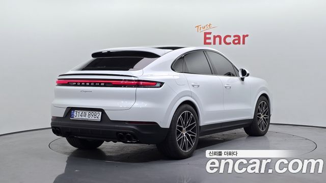 Porsche Кайенна (PO536) 2024