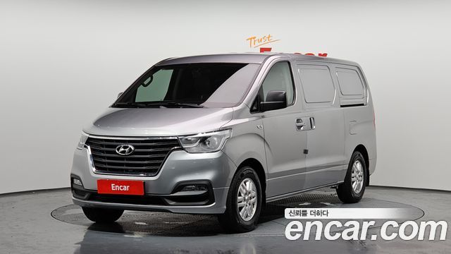 Hyundai Grand Starex 2021