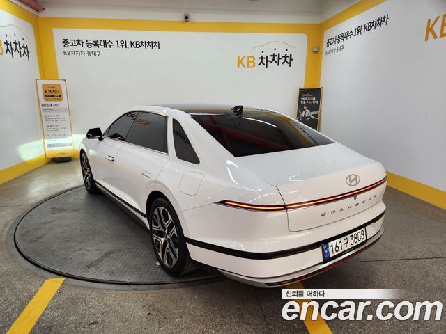 Hyundai Grandeur Hybrid (GN7) 2023