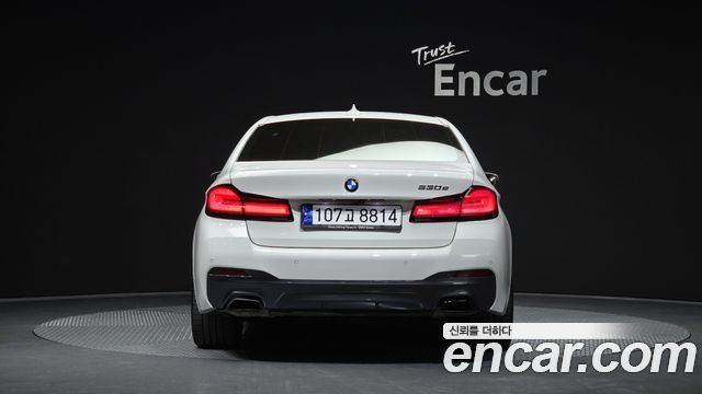BMW 5 серия (G30) 2021