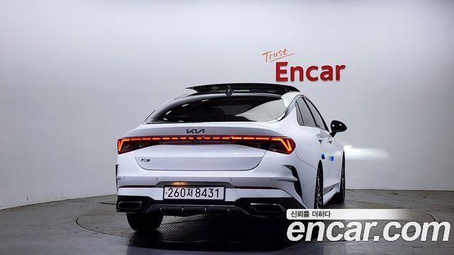 Kia К5 3-го поколения 2022