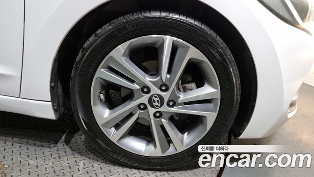 Hyundai Аванте АД 2016