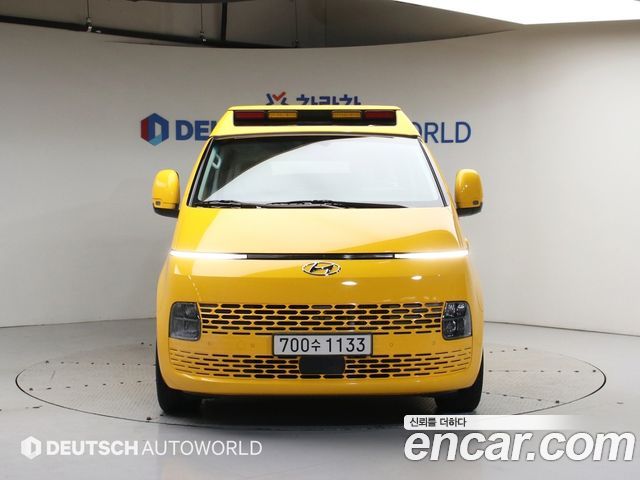 Hyundai Staria 2023