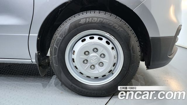 Hyundai Grand Starex 2020