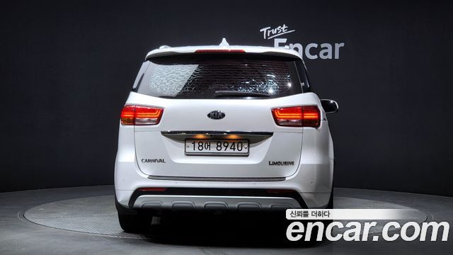 Kia Совершенно новый карнавал 2017