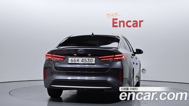 Kia К5 Гибрид 2-го поколения 2018