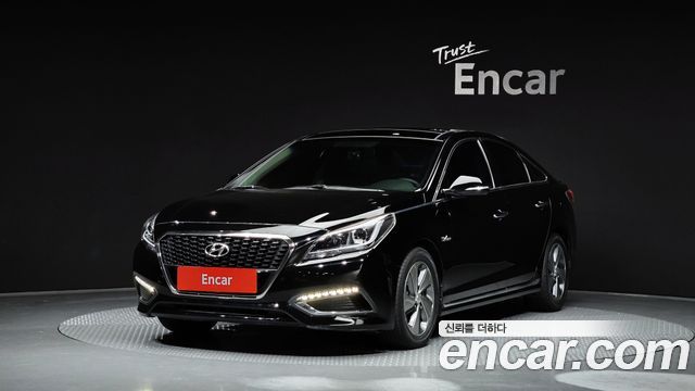Hyundai НЧ Соната Гибрид 2016