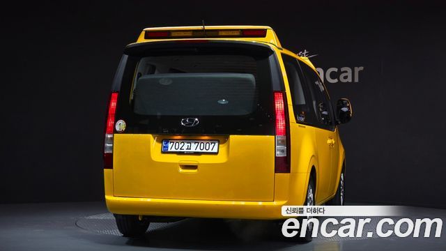 Hyundai Staria 2024