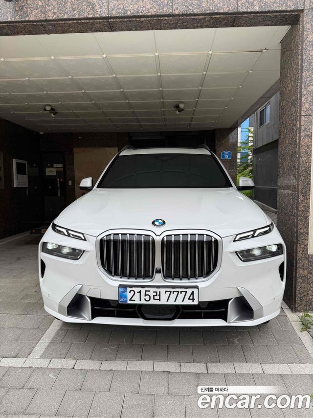 BMW Х7 (G07) 2025