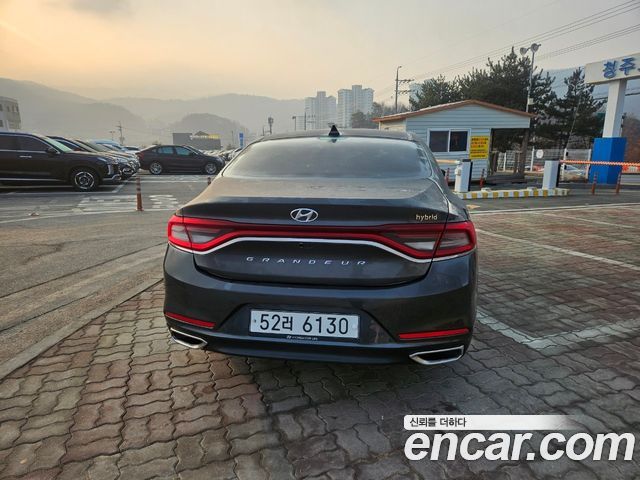 Hyundai Grandeur IG Hybrid 2019