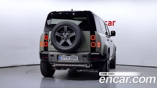 Land Rover Defender (L663) 2024