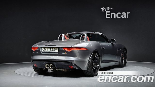 Jaguar F-ТИП 2017