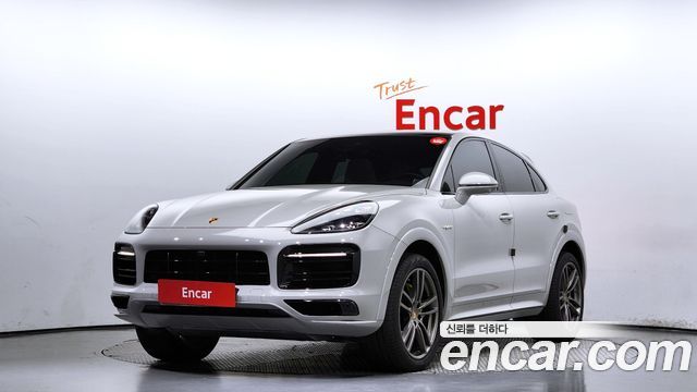 Porsche Cayenne (PO536) 2020